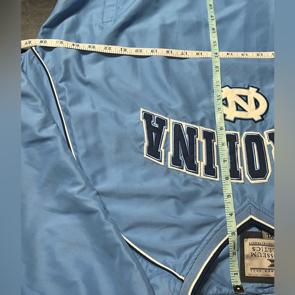 Colosseum Men's North Carolina Tar Heels Pullover Windbreaker - Picture 10 of 12